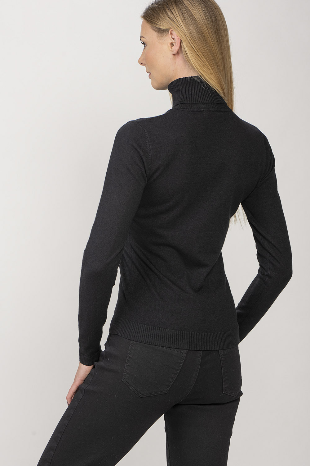 Rullkaelusega džemper Misty