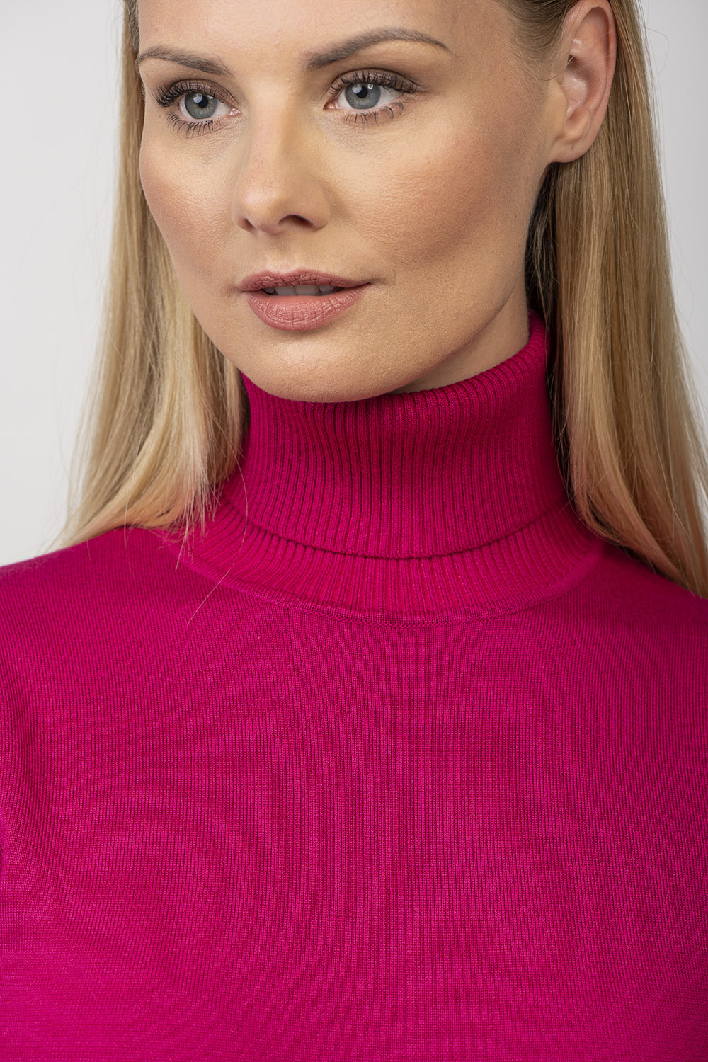 Rullkaelusega džemper Misty