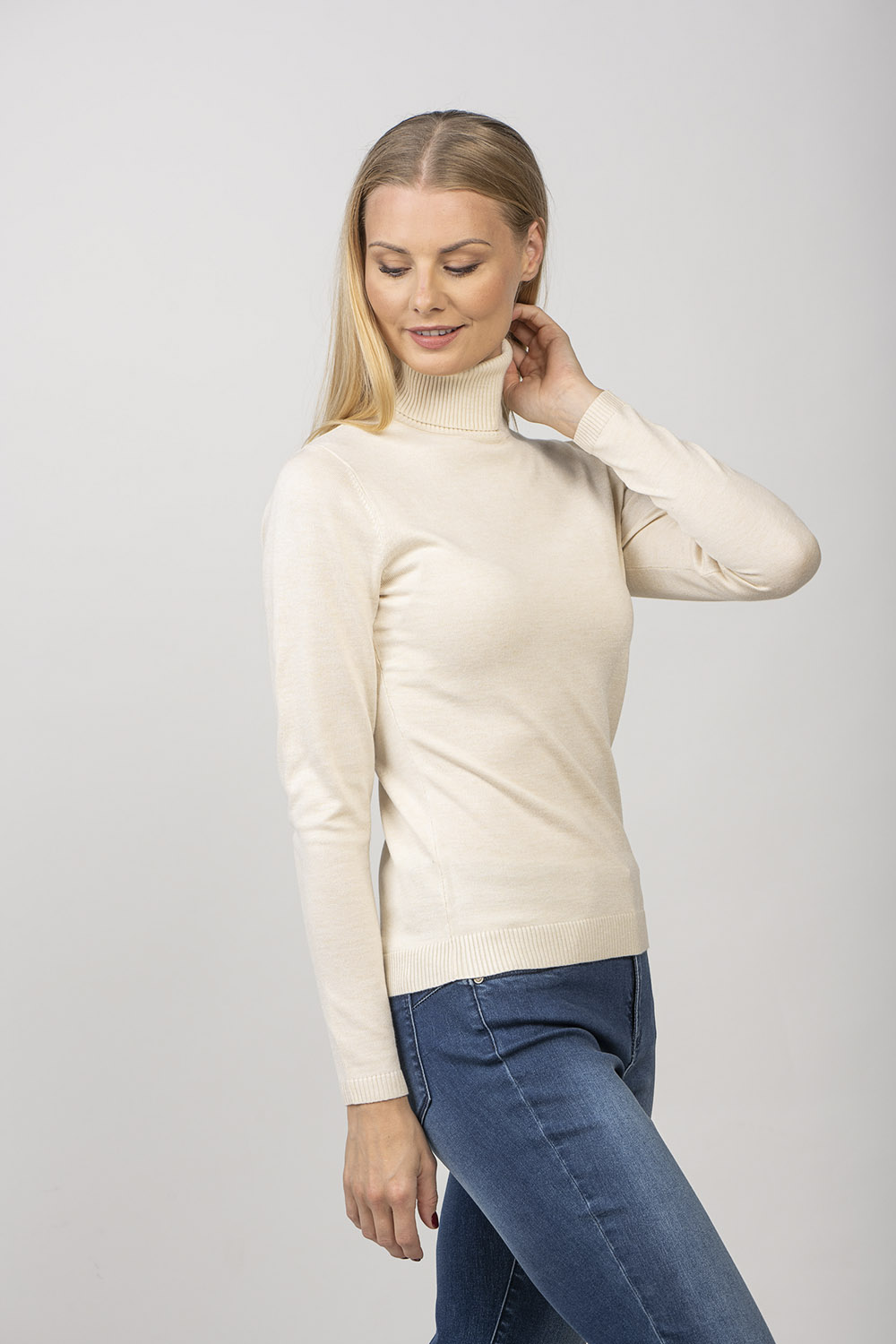 Rullkaelusega džemper Misty