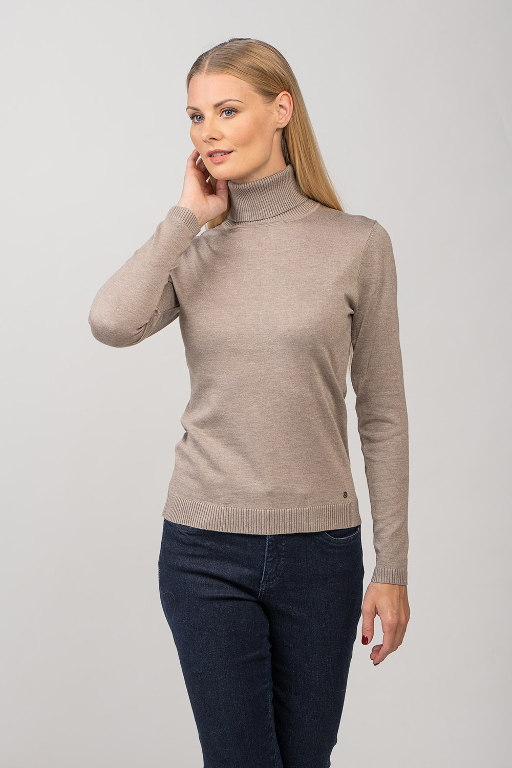 Rullkaelusega džemper Misty