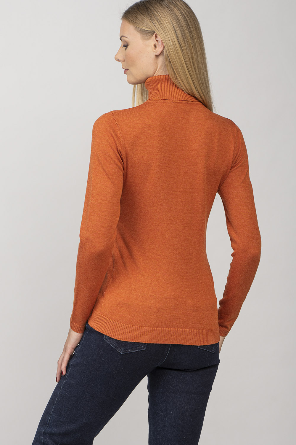 Rullkaelusega džemper Misty