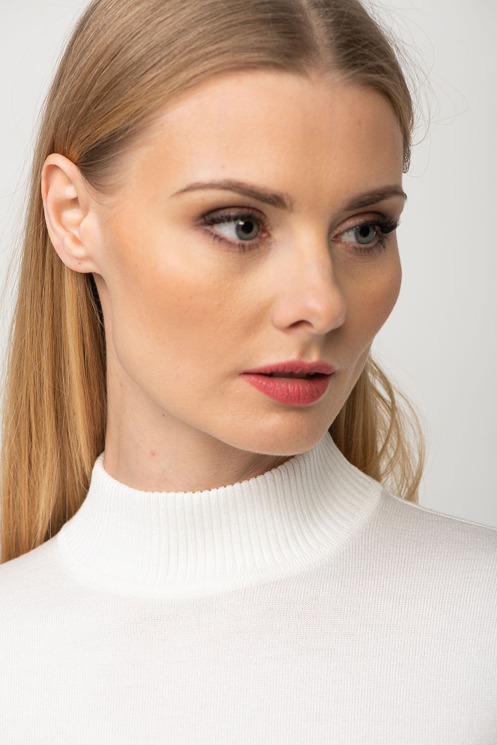 Свитер с высоким воротом Cindy