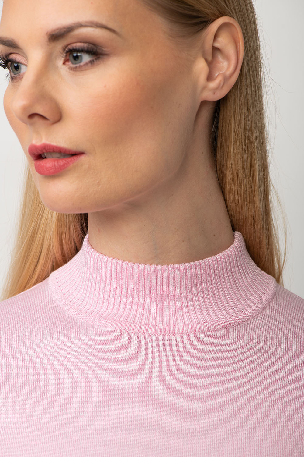 Свитер с высоким воротом Cindy