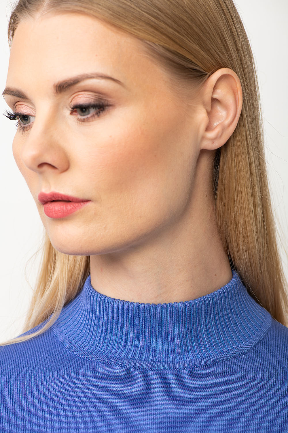 Свитер с высоким воротом Cindy