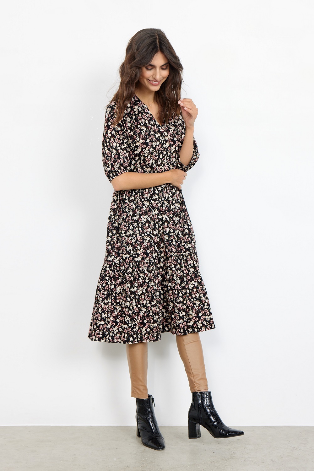 Lillemustriline kleit Felicity AOP 377