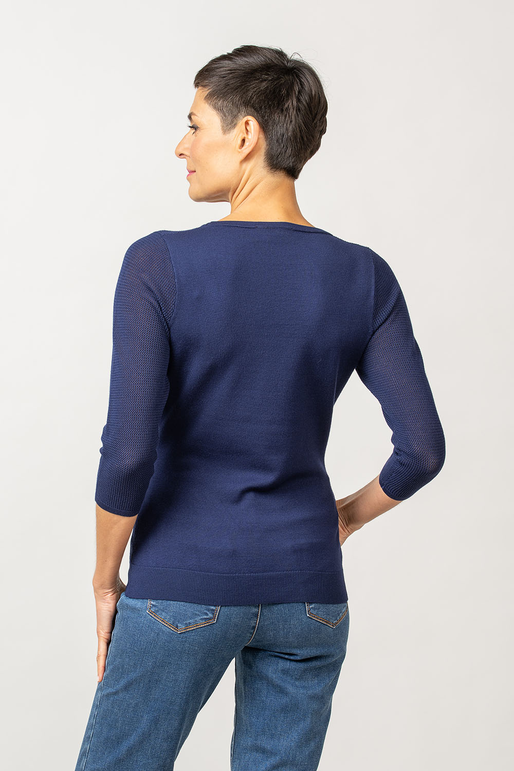 Pitskoes detailidega džemper Cora