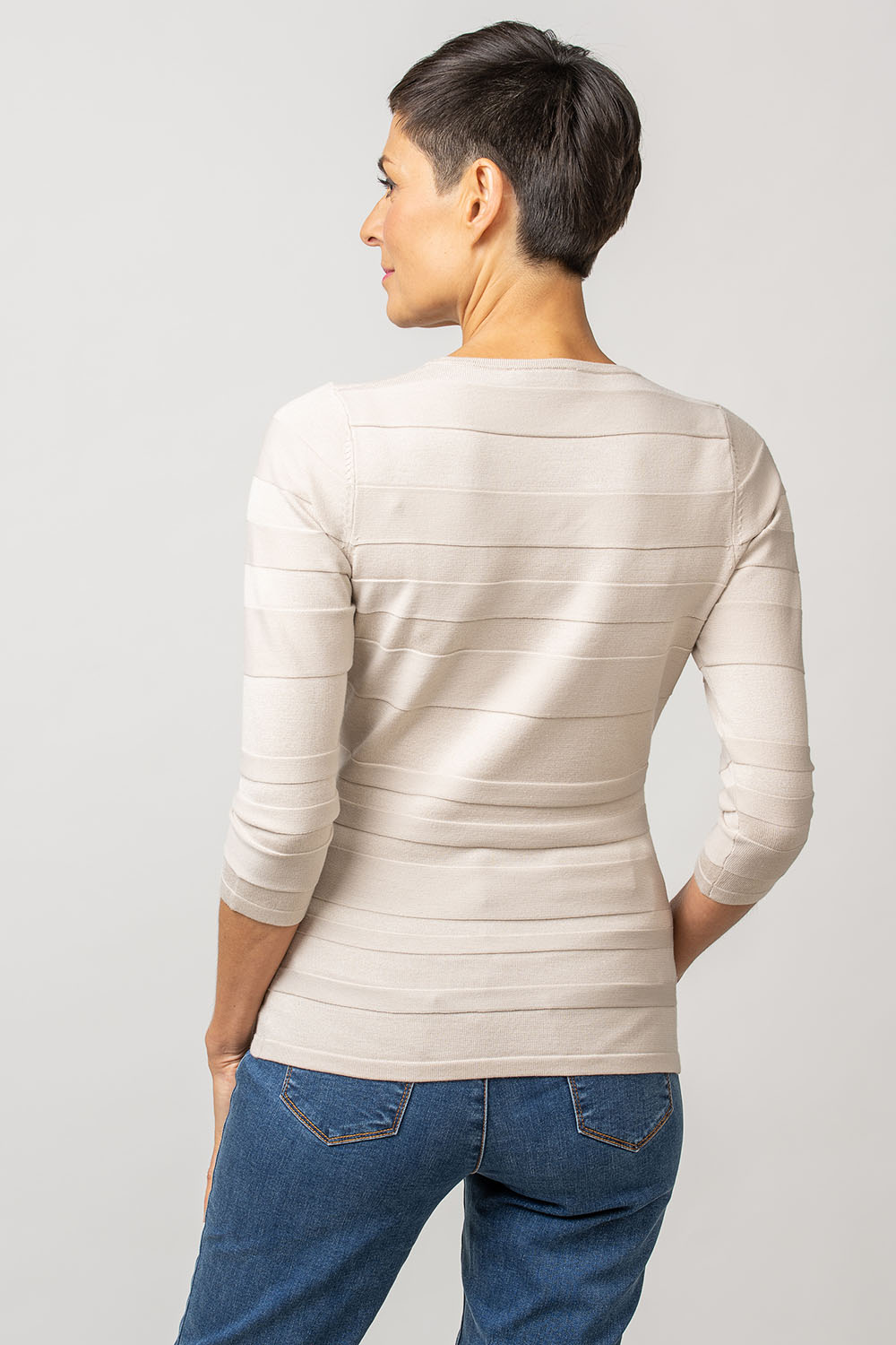 Struktuuritriipudega džemper Iris