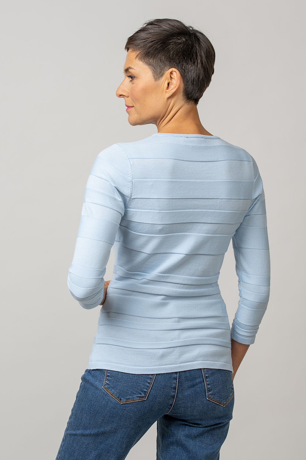 Struktuuritriipudega džemper Iris