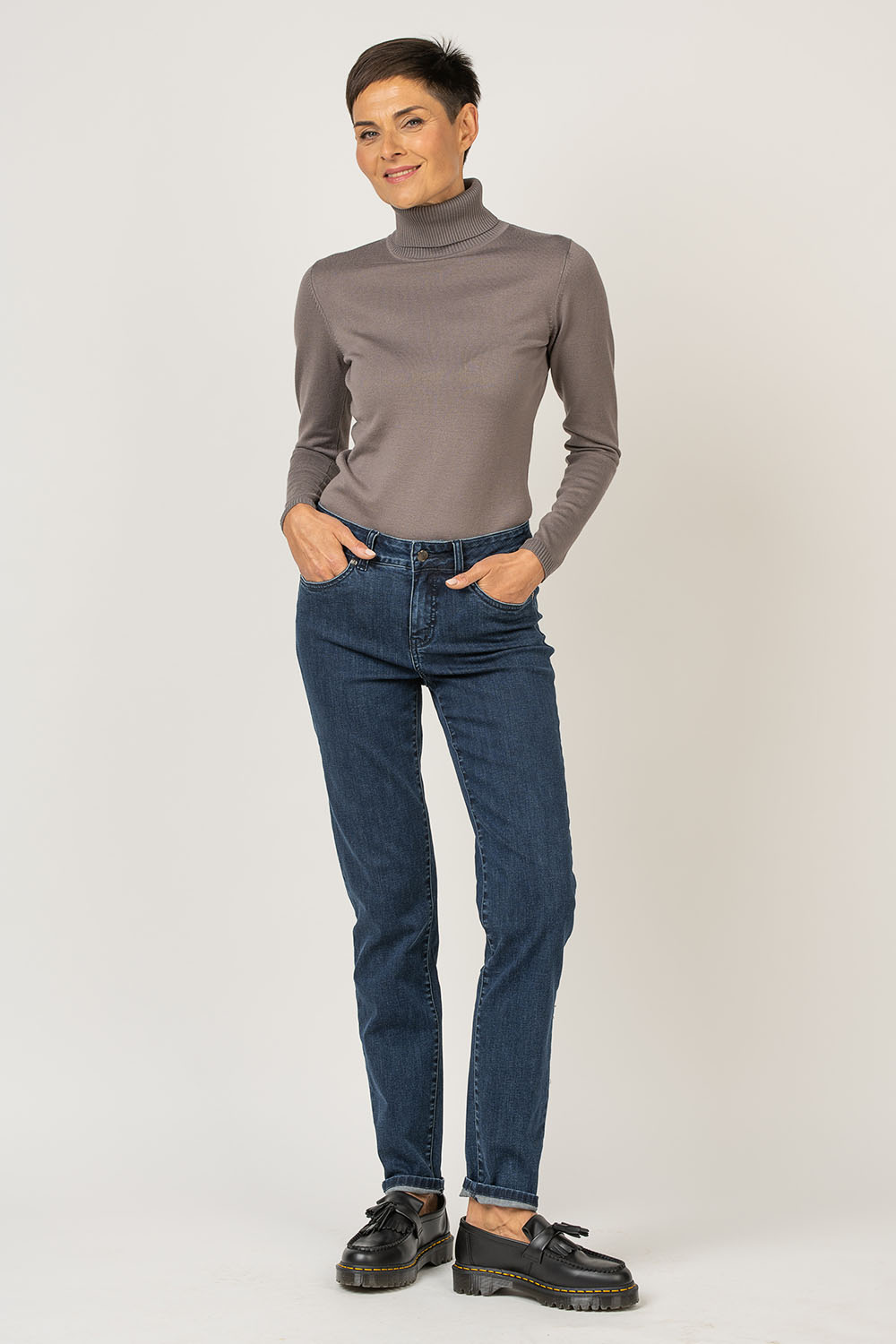 Tapered Fit Women’s Jeans BRAZIL369